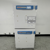 Thermo Scientific Forma Series 3 Water Jacketed Doublestack CO2 Incubator image 2
